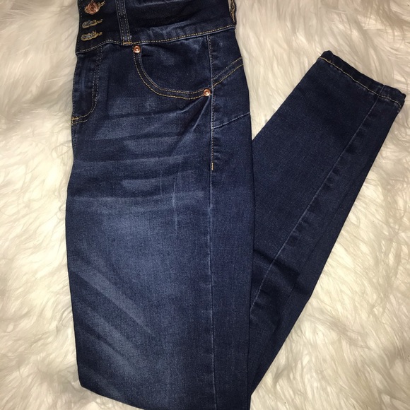Dark Denim Jeans 👖| Never worn | Size 5 | Juniors - Picture 3 of 6